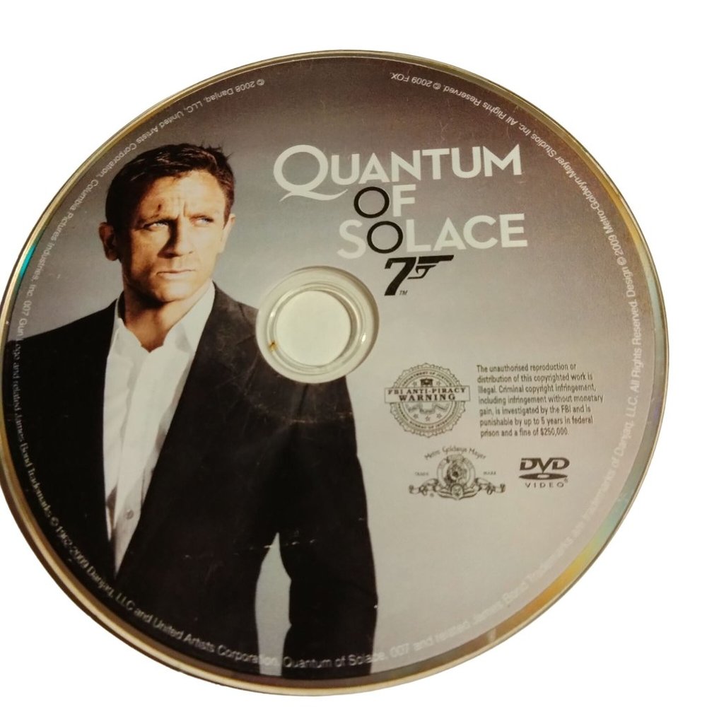 Quantum of Solace 007 DVD Classic Spy Action Adventure